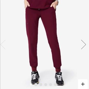 Figs burgundy Scrubs XS
